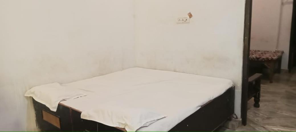 Vaibhav Sadan Dharmsala Hotel Ayodhya Luaran gambar